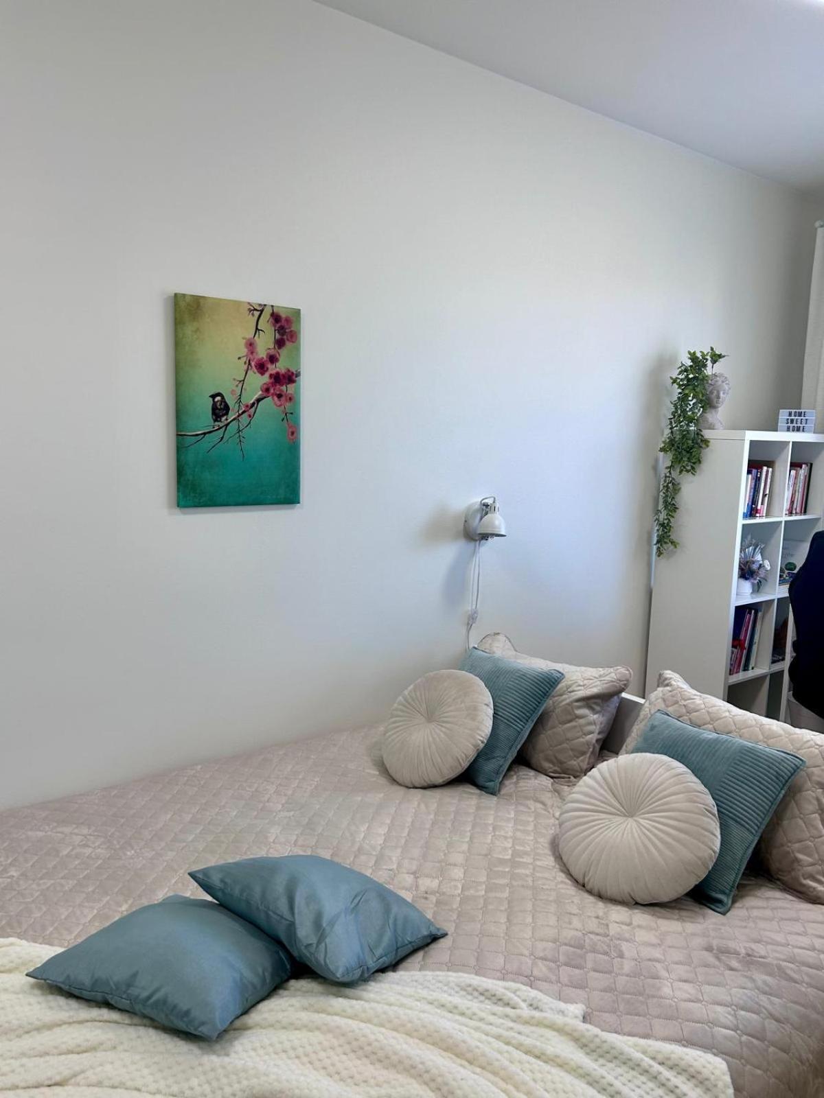 Stella'S Apartment - City Center - Free Secure Parking - Big Sun Terrace - Air Conditioning - Wifi - Tram To The Tallinn Bus Station And Old Town Exterior photo
