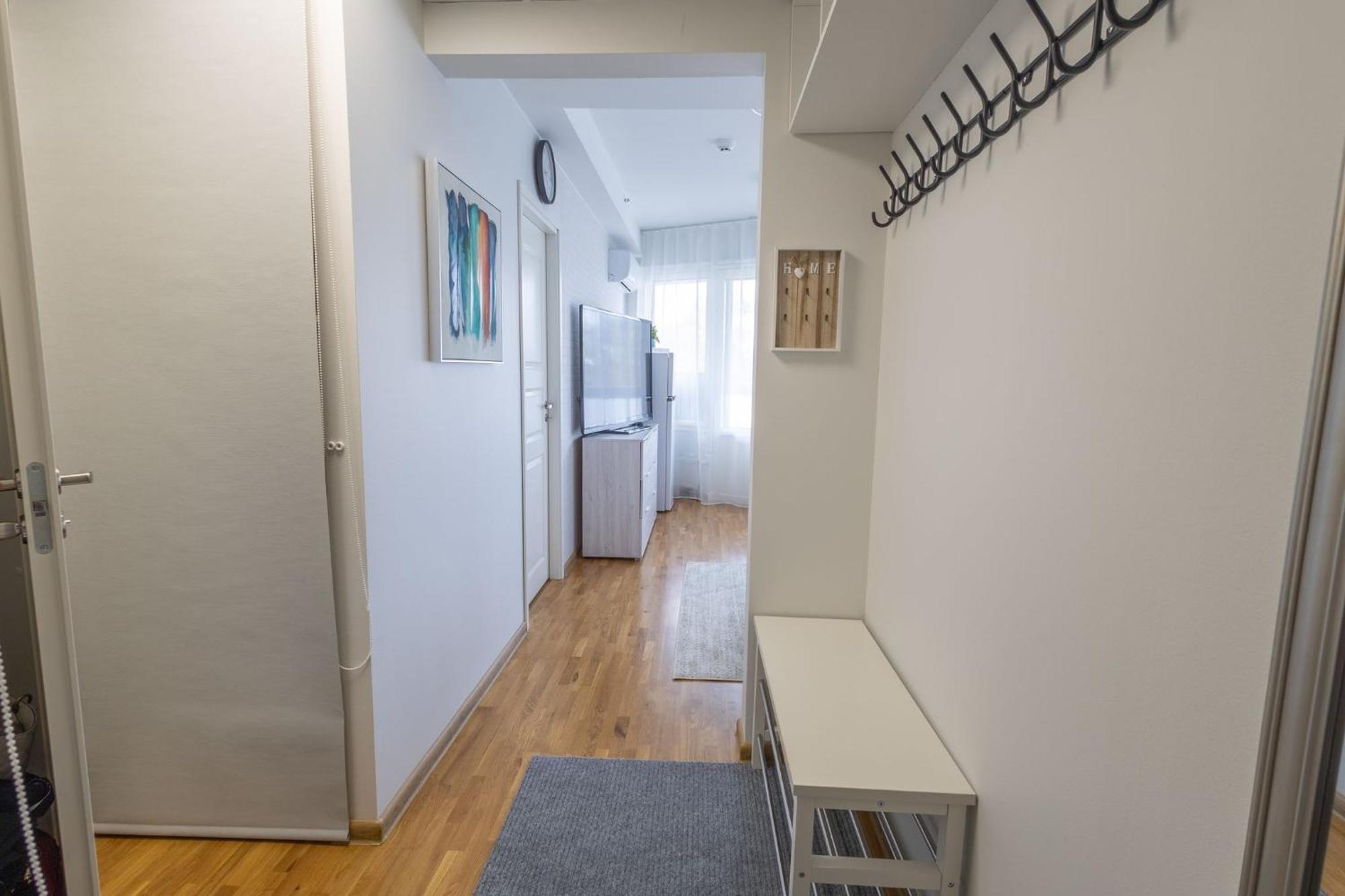 Stella'S Apartment - City Center - Free Secure Parking - Big Sun Terrace - Air Conditioning - Wifi - Tram To The Tallinn Bus Station And Old Town Exterior photo